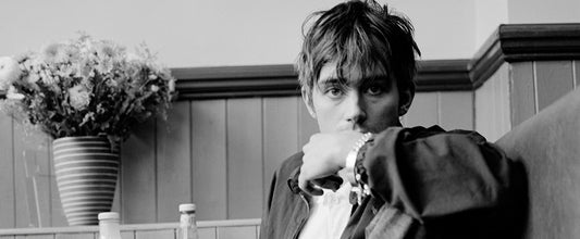 Damon in Cafe