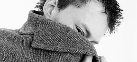 Hiding Thom
