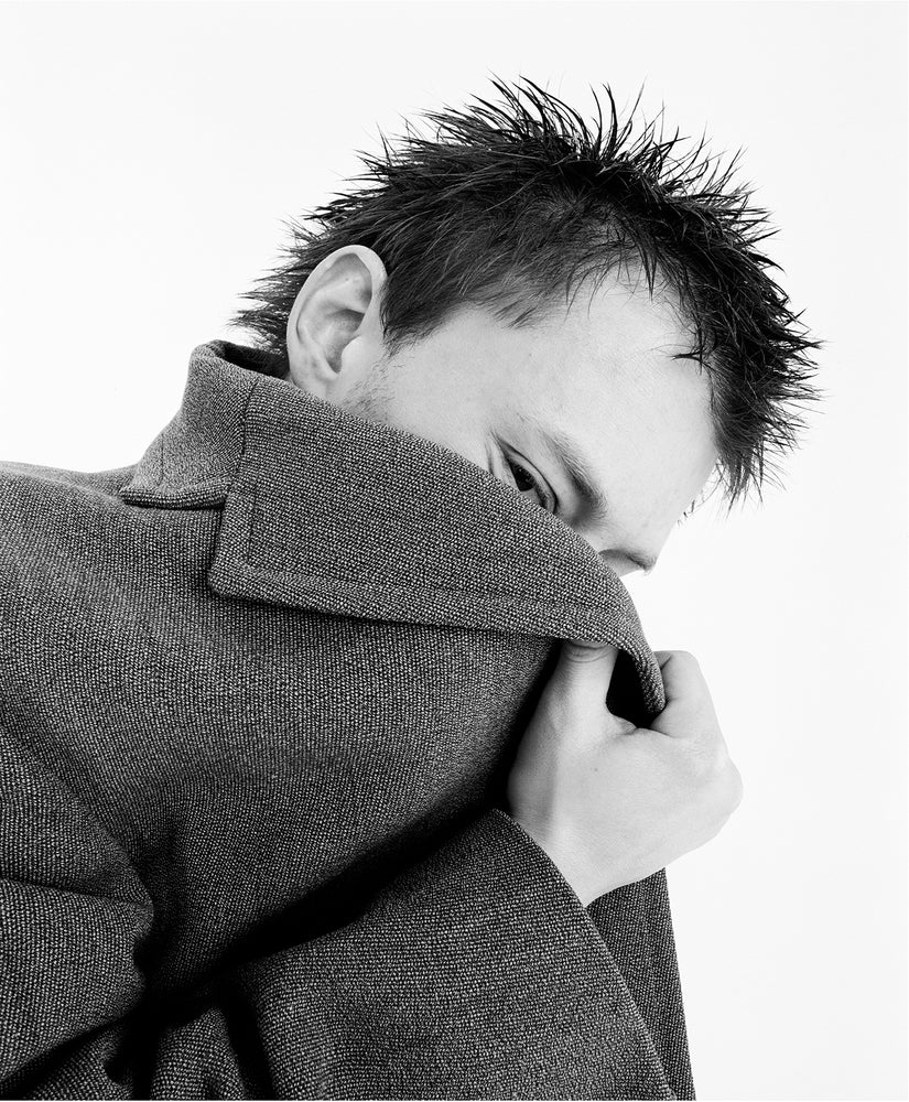 Hiding Thom