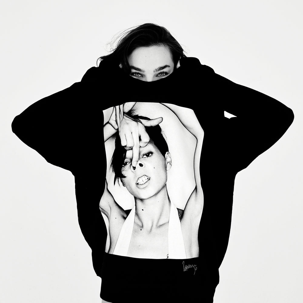 BIMBA BOSé: Unisex Essentials Classic Sweatshirt