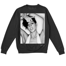 BIMBA BOSé: Unisex Essentials Classic Sweatshirt